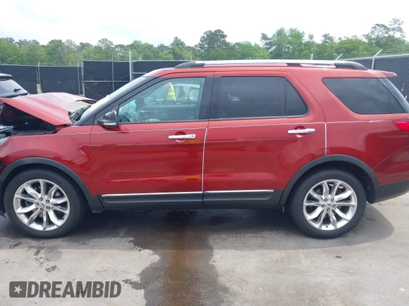 2014 Ford Explorer XLT z VIN 1FM5K7D88EGA36036, wystawiony jako IAAI lot #42101756 z przebiegiem 166 020 mil mil oraz . Historia ofert i sprzedaży dostępna na DreamBid. Obrazek 14.