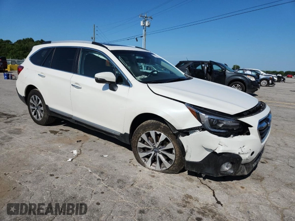 2018 Subaru Outback Touring with VIN 4S4BSETC1J3303497, listed as a Copart auction lot 61995105 with 40,472 mi miles and Salvage title. Bid and sale history available at DreamBid. Image 4.