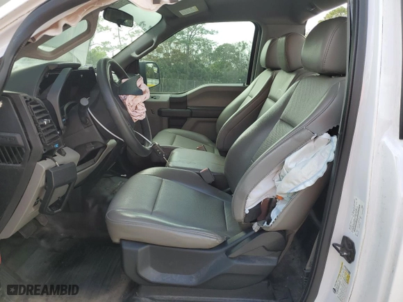 2018 Ford F-150 XL with VIN 1FTMF1EB5JKF62563, listed as a Copart auction lot 44368415 with 84,638 mi miles and Salvage Title. Bid and sale history available at carsss.com. Image 7.