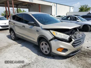 2017 Ford Escape S z VIN 1FMCU0F74HUA19804, wystawiony jako Copart lot #60260425 z przebiegiem 105 587 mil mil oraz Szkoda całkowita • Salvage title. Historia ofert i sprzedaży dostępna na DreamBid. Obrazek 4.