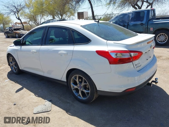 2013 Ford Focus SE z VIN 1FADP3F25DL164555, wystawiony jako IAAI lot #41945007 z przebiegiem 119 699 mil mil oraz . Historia ofert i sprzedaży dostępna na DreamBid. Obrazek 3.