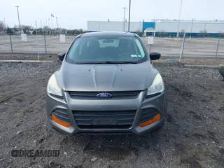 2013 Ford Escape S with VIN 1FMCU0F72DUB93249, listed as a IAAI auction lot 42009262 with 183,573 mi miles. Bid and sale history available at carsss.com. Image 12.