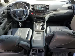 2023 Honda Passport TrailSport with VIN 5FNYF8H6XPB026464, listed as a Copart auction lot 52736395 with 14,281 mi miles and Salvage title. Bid and sale history available at DreamBid. Image 8.