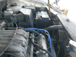 2005 Hyundai Santa Fe GLS с VIN KM8SC13D85U905702, выставлен на аукционе IAAI как лот 43087124 с пробегом 257 152 миль миль и . История ставок и продаж доступна на DreamBid. Изображение 19.