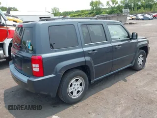 2008 Jeep Patriot Sport with VIN 1J8FF28W48D588723, listed as a IAAI auction lot 42394617 with 112,266 mi miles and . Bid and sale history available at DreamBid. Image 4.