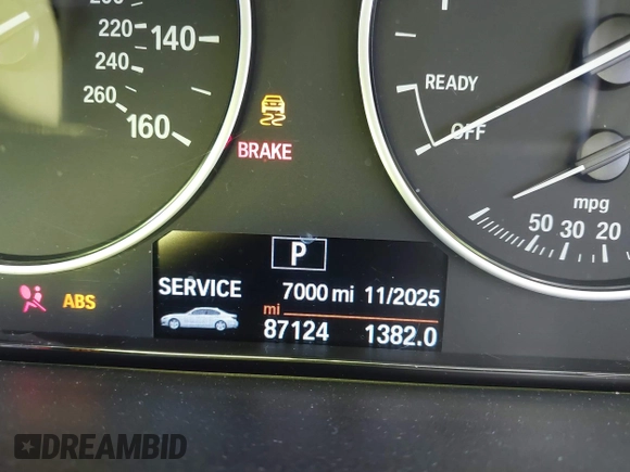 2015 BMW 3 Series 328i xDrive with VIN WBA3B3C51FF548592, listed as a IAAI auction lot 41941167 with 87,124 mi miles. Bid and sale history available at carsss.com. Image 7.