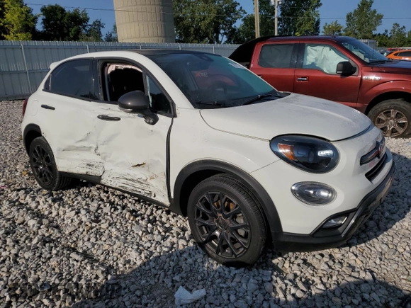 2018 FIAT 500X Urbana Edition with VIN ZFBCFXCB3JP659297, listed as a Copart auction lot 68017674 with 70,966 mi miles and Clean title. Bid and sale history available at DreamBid. Image 4.