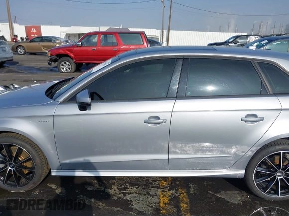 2017 Audi A3 e-tron Sportback Premium z VIN WAUUPBFF0HA104768, wystawiony jako IAAI lot #41155862 z przebiegiem 103 809 mil mil oraz . Historia ofert i sprzedaży dostępna na DreamBid. Obrazek 15.