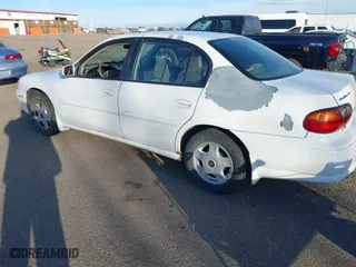 2001 Chevrolet Malibu LS with VIN 1G1NE52J116183636, listed as a IAAI auction lot 41524897 with 184,881 mi miles. Bid and sale history available at carsss.com. Image 3.