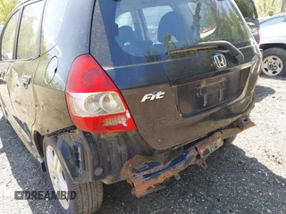 2008 Honda Fit Sport с VIN JHMGD38648S019498, выставлен на аукционе IAAI как лот 37725200 с пробегом 176 099 миль миль и . История ставок и продаж доступна на DreamBid. Изображение 6.