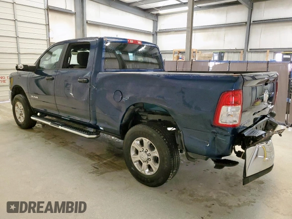 2024 Ram 2500 Big Horn z VIN 3C6UR5DJ8RG405904, wystawiony jako Copart lot #63202225 z przebiegiem 6 010 mil mil oraz Czysty tytuł • Clean title. Historia ofert i sprzedaży dostępna na DreamBid. Obrazek 2.