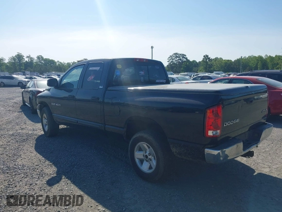 2002 Dodge 1500 z VIN 1D7HU18ZX2S705305, wystawiony jako IAAI lot #42116616 z przebiegiem 273 100 mil mil oraz . Historia ofert i sprzedaży dostępna na DreamBid. Obrazek 3.
