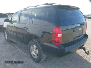 2013 Chevrolet Tahoe LS with VIN 1GNSCAE03DR193235, listed as a IAAI auction lot 41604766 with 204,455 mi miles and . Bid and sale history available at DreamBid. Image 3.