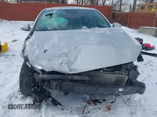2021 Kia Forte LXS z VIN 3KPF24AD5ME270044, wystawiony jako IAAI lot #41405638 z przebiegiem 82 963 mil mil oraz . Historia ofert i sprzedaży dostępna na DreamBid. Obrazek 12.