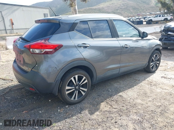 2019 Nissan Kicks SR with VIN 3N1CP5CU9KL483310, listed as a IAAI auction lot 41885087 with 128,055 mi miles. Bid and sale history available at carsss.com. Image 4.