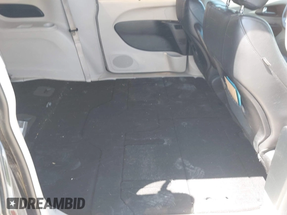 2017 Chrysler Pacifica Touring L with VIN 2C4RC1BG7HR539716, listed as a IAAI auction lot 42037822 with 160,623 mi miles and . Bid and sale history available at DreamBid. Image 8.