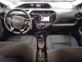 2018 Toyota Prius One z VIN JTDKDTB3XJ1599863, wystawiony jako Copart lot #53509845 z przebiegiem 89 227 mil mil oraz Czysty tytuł • Clean title. Historia ofert i sprzedaży dostępna na DreamBid. Obrazek 8.