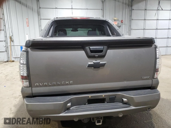 2008 Chevrolet Avalanche LT w/3LT with VIN 3GNFK12388G279813, listed as a Copart auction lot 41590555 with 333,711 mi miles and Clean Title. Bid and sale history available at carsss.com. Image 6.