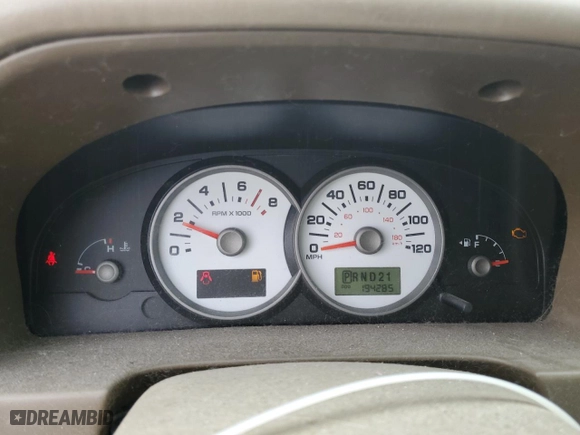 2005 Ford Escape XLT with VIN 1FMYU03125KA50658, listed as a Copart auction lot 51010405 with 194,285 mi miles and Salvage Title. Bid and sale history available at carsss.com. Image 9.