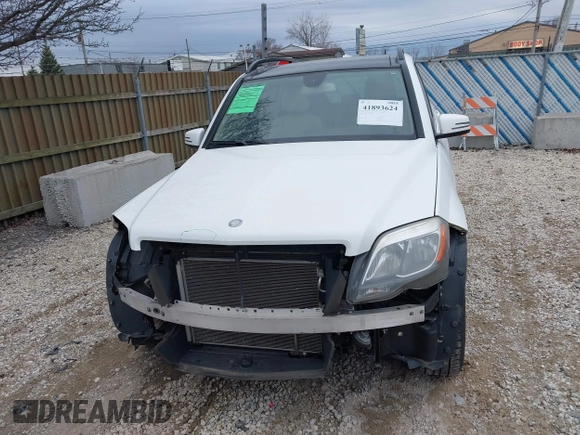 2014 Mercedes-Benz GLK 350 with VIN WDCGG8JB5EG318844, listed as a IAAI auction lot 41893624 with 141,320 mi miles and . Bid and sale history available at DreamBid. Image 13.
