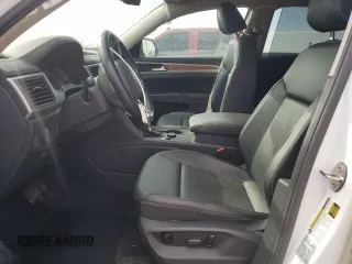 2021 Volkswagen Atlas SE z VIN 1V2HR2CA0MC526141, wystawiony jako Copart lot #46484105 z przebiegiem 49 420 mil mil oraz Szkoda całkowita • Salvage title. Historia ofert i sprzedaży dostępna na DreamBid. Obrazek 7.