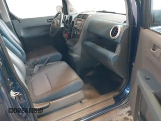 2003 Honda Element EX z VIN 5J6YH175X3L001995, wystawiony jako IAAI lot #42419760 z przebiegiem 172 175 mil mil oraz . Historia ofert i sprzedaży dostępna na DreamBid. Obrazek 5.
