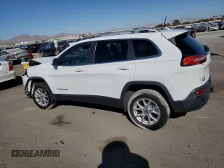2016 Jeep Cherokee Latitude with VIN 1C4PJMCS6GW104936, listed as a Copart auction lot 73612764 with 117,879 mi miles and Salvage Title. Bid and sale history available at carsss.com. Image 2.