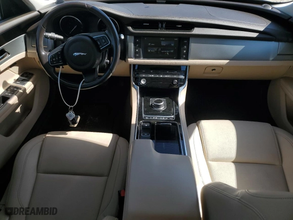 2018 Jaguar XF 25t Premium with VIN SAJBD4FX3JCY69413, listed as a Copart auction lot 46578475 with 82,314 mi miles and Salvage Title. Bid and sale history available at carsss.com. Image 8.