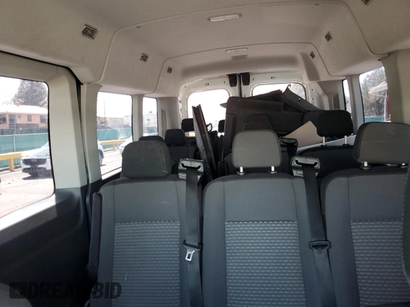 2020 Ford Transit Passenger XL z VIN 1FBAX2C8XLKA60992, wystawiony jako Copart lot #56517485 z przebiegiem 83 982 mil mil oraz Szkoda całkowita • Salvage title. Historia ofert i sprzedaży dostępna na DreamBid. Obrazek 10.