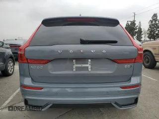 2024 Volvo XC60 Plus Dark Theme с VIN YV4L12RL8R1835609, выставлен на аукционе Copart как лот 54304035 с пробегом 20 182 миль миль и Чистый • Clean title. История ставок и продаж доступна на DreamBid. Изображение 6.