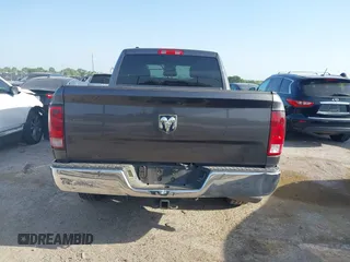 2018 Ram 1500 Express z VIN 1C6RR6FG9JS299201, wystawiony jako IAAI lot #42017973 z przebiegiem 79 732 mil mil oraz . Historia ofert i sprzedaży dostępna na DreamBid. Obrazek 16.