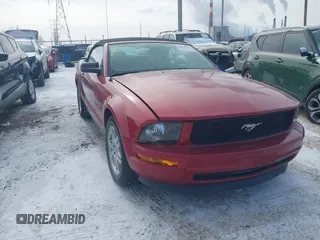 2008 Ford Mustang Deluxe with VIN 1ZVHT84NX85170490, listed as a IAAI auction lot 41608708 with 153,081 mi miles and . Bid and sale history available at carsss.com. Image 1.