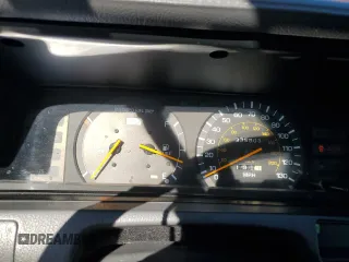 1990 Toyota Camry z VIN JT2SV21E7L3411990, wystawiony jako Copart lot #88557555 z przebiegiem 335 803 mil mil oraz Szkoda całkowita • Salvage title. Historia ofert i sprzedaży dostępna na DreamBid. Obrazek 9.