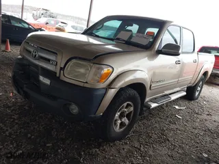 2005 Toyota Tundra SR5 with VIN 5TBET34195S493658, listed as a IAAI auction lot 41225461 with 280,510 mi miles. Bid and sale history available at carsss.com. Image 2.