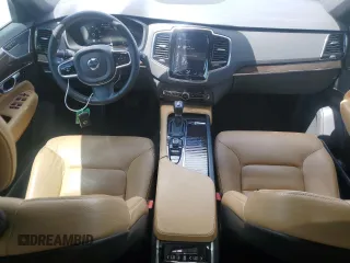 2017 Volvo XC90 Momentum with VIN YV4A22PK8H1173169, listed as a Copart auction lot 56561005 with 105,622 mi miles and Salvage Title. Bid and sale history available at DreamBid. Image 8.