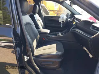 2024 Jeep Grand Cherokee Altitude X with VIN 1C4RJKAGXR8591271, listed as a IAAI auction lot 42654801 with 11,739 mi miles and . Bid and sale history available at DreamBid. Image 5.