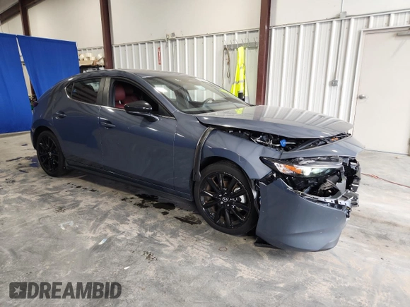 2024 Mazda 3 S Carbon Edition with VIN JM1BPBLM7R1709840, listed as a Copart auction lot 63763685 with 30,739 mi miles and Non repairable. Bid and sale history available at DreamBid. Image 4.