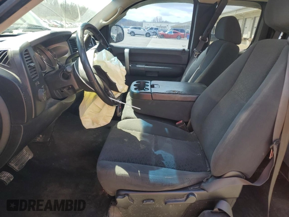 2007 Chevrolet Silverado 1500 1LT with VIN 1GCEK19097Z586132, listed as a Copart auction lot 50406825 with 177,331 mi miles and Salvage Title. Bid and sale history available at DreamBid. Image 7.