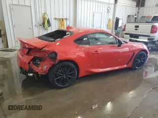 2023 Toyota 86 Premium z VIN JF1ZNBF12P8762798, wystawiony jako Copart lot #56633705 z przebiegiem 15 547 mil mil oraz Szkody całkowita. Historia ofert i sprzedaży dostępna na DreamBid. Obrazek 3.