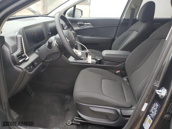 2025 Kia Sportage LX with VIN KNDPU3DF7S7350741, listed as a Copart auction lot 48352445 with 8,181 mi miles and Clean Title. Bid and sale history available at carsss.com. Image 7.