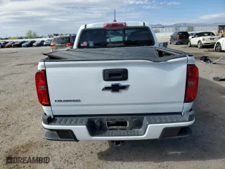 2018 Chevrolet Colorado 4WD Z71 with VIN 1GCPTDE18J1100261, listed as a Copart auction lot 51179945 with 21,580 mi miles and Salvage Title. Bid and sale history available at carsss.com. Image 6.