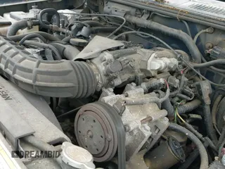1999 Ford Explorer XL z VIN 1FMDU34X5XUC08663, wystawiony jako IAAI lot #42385444 z przebiegiem 177 387 mil mil oraz . Historia ofert i sprzedaży dostępna na DreamBid. Obrazek 20.