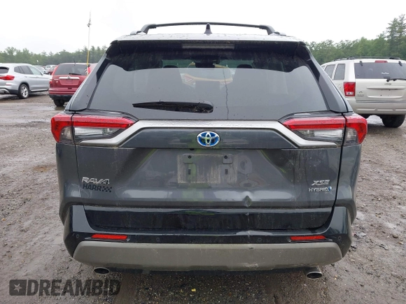 2024 Toyota RAV4 Hybrid XSE with VIN 4T3E6RFV5RU142476, listed as a IAAI auction lot 42524206 with 11,852 mi miles and . Bid and sale history available at DreamBid. Image 15.