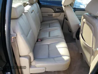 2008 GMC Sierra Denali z VIN 2GTEK638181293220, wystawiony jako Copart lot #85808684 z przebiegiem 114 072 mil mil oraz Czysty tytuł • Clean title. Historia ofert i sprzedaży dostępna na DreamBid. Obrazek 11.