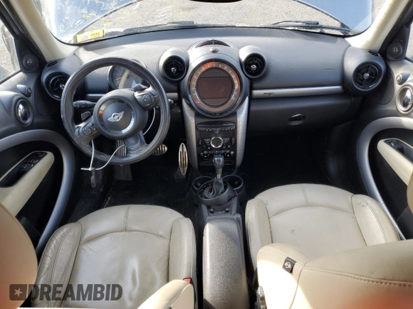 2016 MINI Countryman S z VIN WMWZC5C52GWP49650, wystawiony jako Copart lot #49153185 z przebiegiem 166 695 mil mil oraz Szkody całkowita. Historia ofert i sprzedaży dostępna na DreamBid. Obrazek 8.