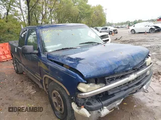 2000 Chevrolet Silverado 1500 with VIN 2GCEC19V0Y1255331, listed as a IAAI auction lot 40441563 with 282,464 mi miles. Bid and sale history available at carsss.com. Image 6.