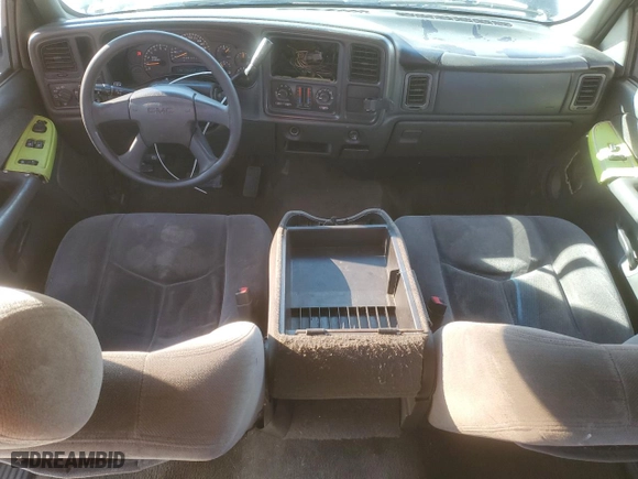 2003 GMC Sierra 1500 SLT with VIN 2GTEC19T731214525, listed as a Copart auction lot 65977044 with 174,796 mi miles and Non Repairable. Bid and sale history available at carsss.com. Image 8.