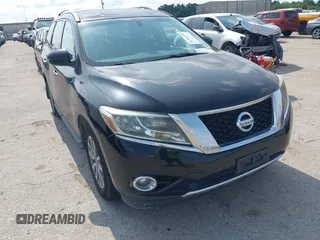 2014 Nissan Pathfinder S z VIN 5N1AR2MNXEC635952, wystawiony jako IAAI lot #42397299 z przebiegiem 159 727 mil mil oraz . Historia ofert i sprzedaży dostępna na DreamBid. Obrazek 1.