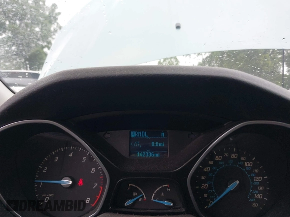 2012 Ford Focus SE with VIN 1FAHP3F29CL464650, listed as a IAAI auction lot 42495994 with 142,336 mi miles and . Bid and sale history available at DreamBid. Image 7.