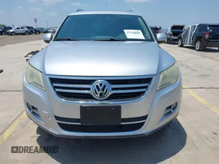 2010 Volkswagen Tiguan S with VIN WVGAV7AX6AW510843, listed as a IAAI auction lot 42345658 with 126,313 mi miles and . Bid and sale history available at DreamBid. Image 13.